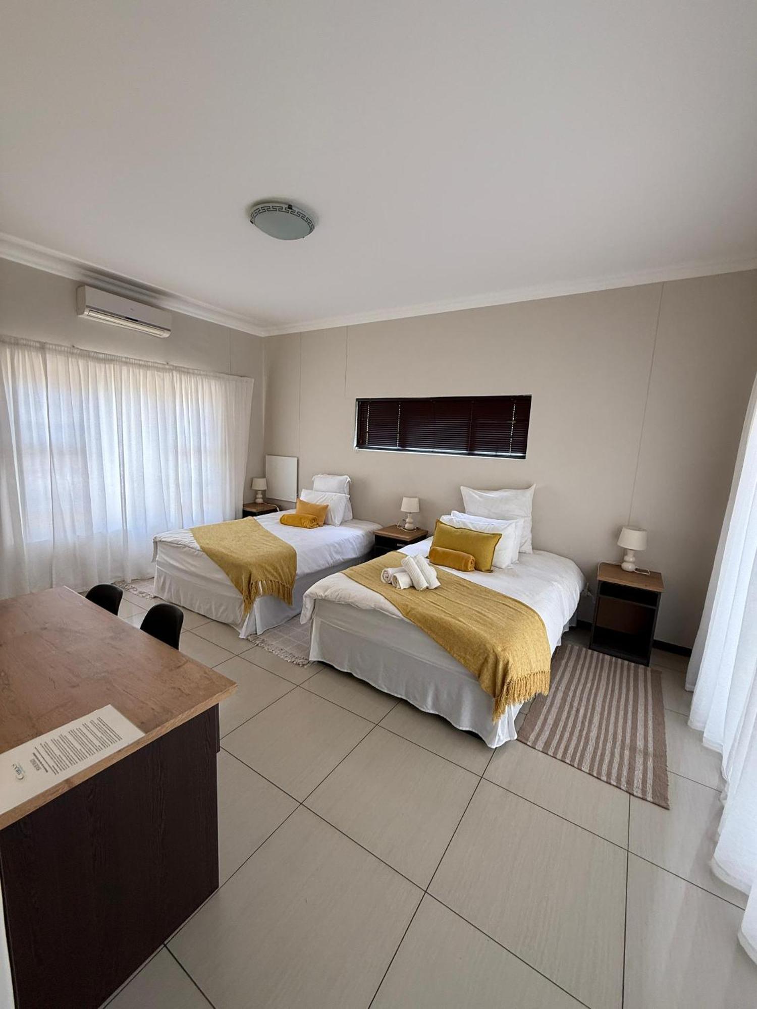 Cora'S Boutique Bed & Breakfast Swakopmund Luaran gambar