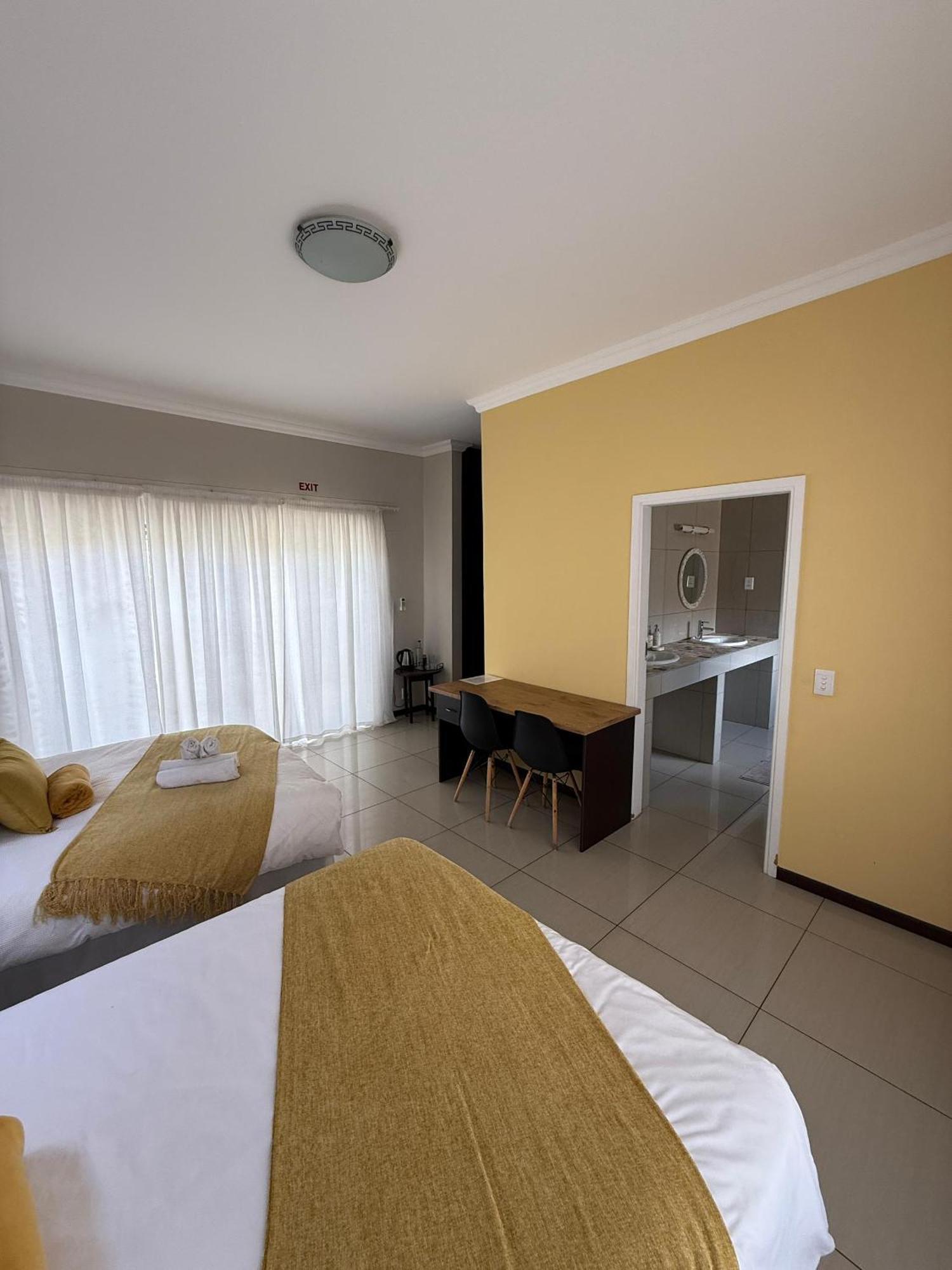 Cora'S Boutique Bed & Breakfast Swakopmund Luaran gambar